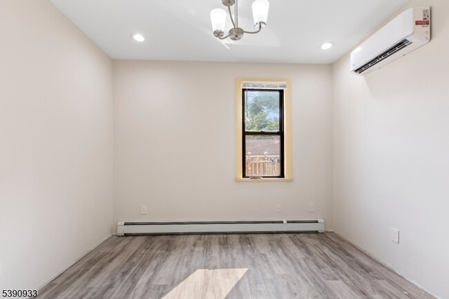 Building Photo - 108 Paine Ave
