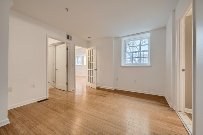 Building Photo - 1714 Park Ave