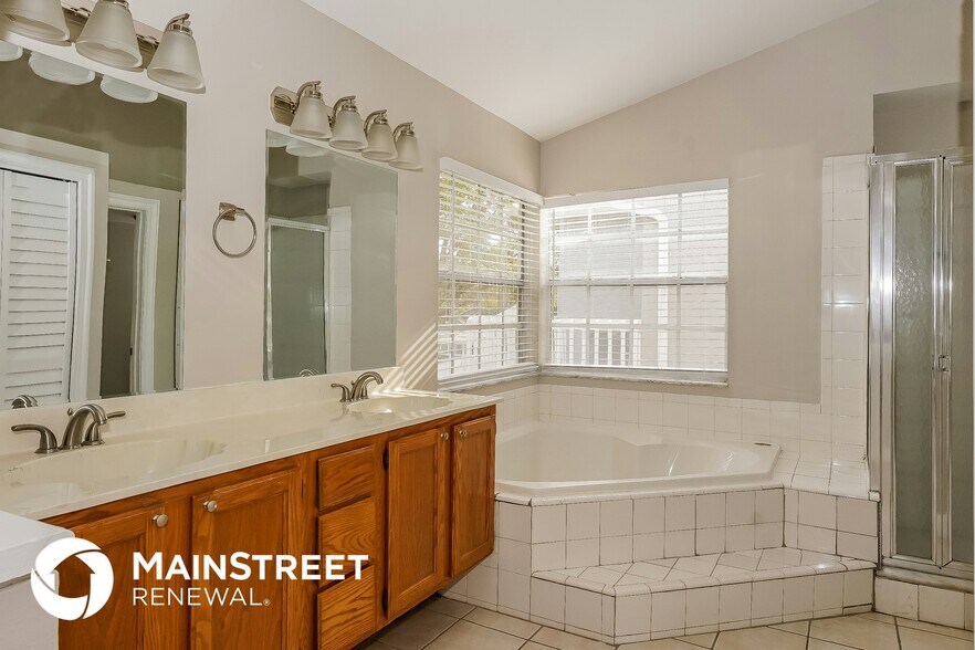 Building Photo - 2727 Mystic Cove Dr