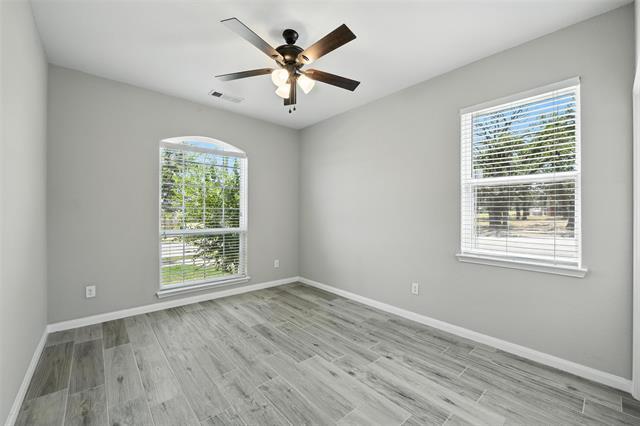Building Photo - 2401 Fall Leaf Ct