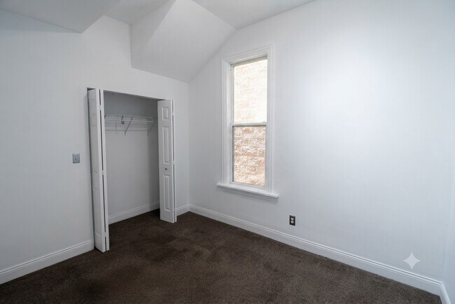 Building Photo - 1317 N Campbell Ave