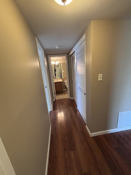 Building Photo - 7519 Triwoods Dr