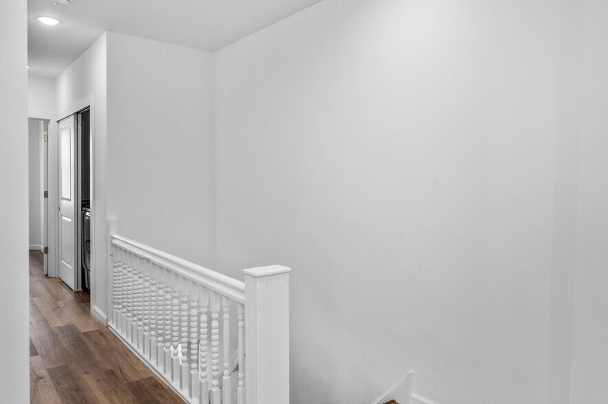 Building Photo - 5318 Walton Ave