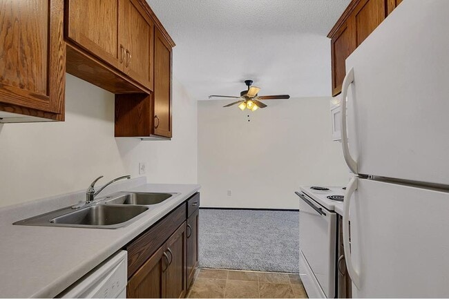 Building Photo - 1690 MN-36