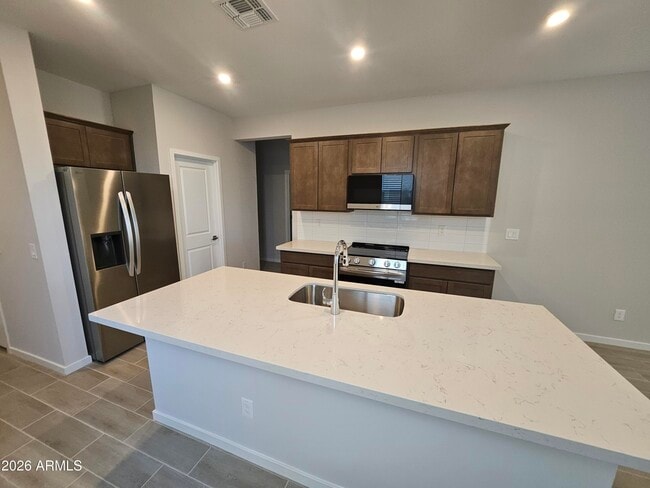 Building Photo - 33723 Blackwell Dr