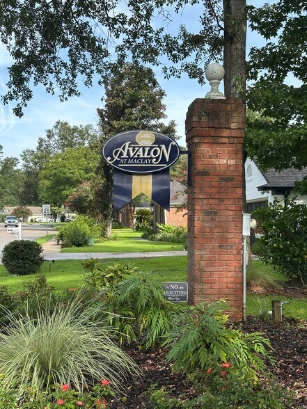 Building Photo - 1378 Silver Moon Dr