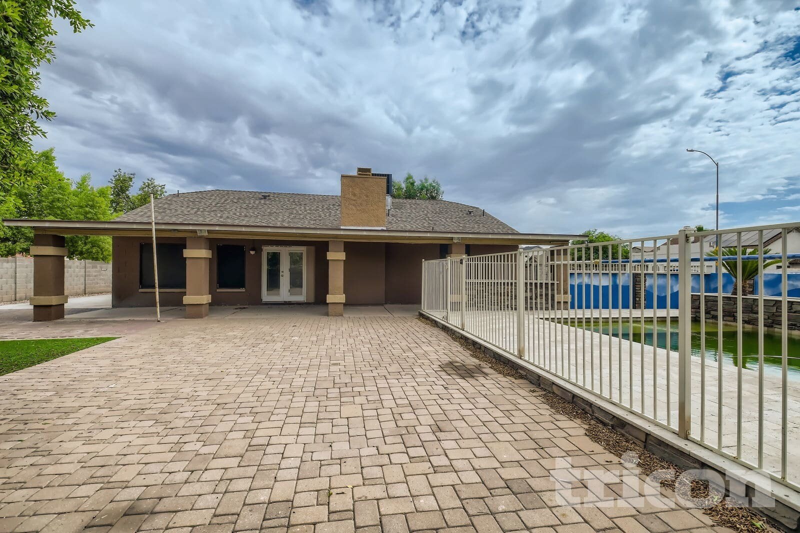 Building Photo - 4947 E Greenway Cir