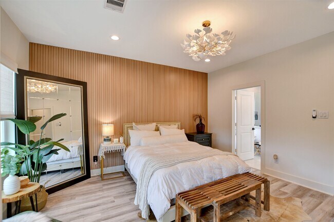 Building Photo - 1106 Paul Quinn St