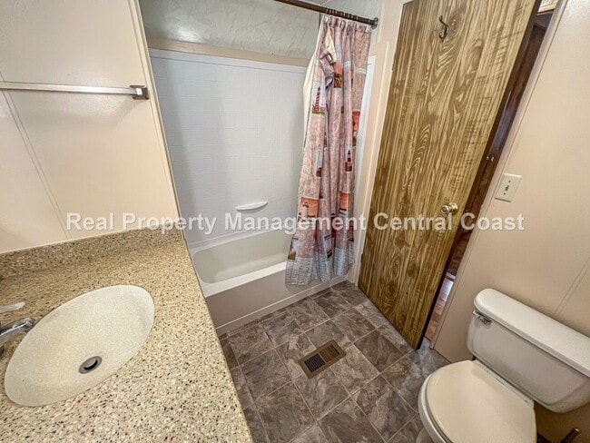 Building Photo - AVAILABLE AUGUST - Manufactured Home in 55...