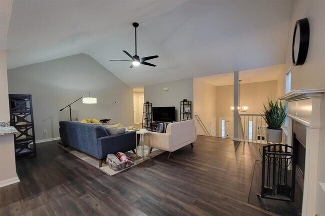 Building Photo - 3110 Crest Ridge Cir SW