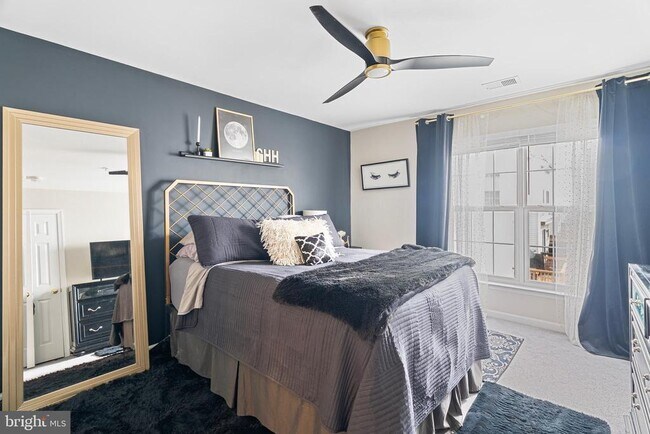 Building Photo - 5804 Summers Grove Rd