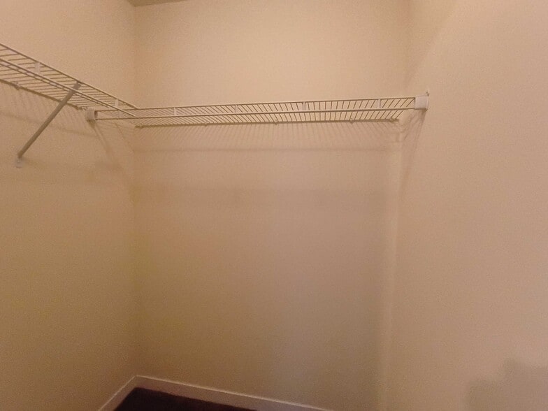 Building Photo - 2005 Falcon Terrace NW