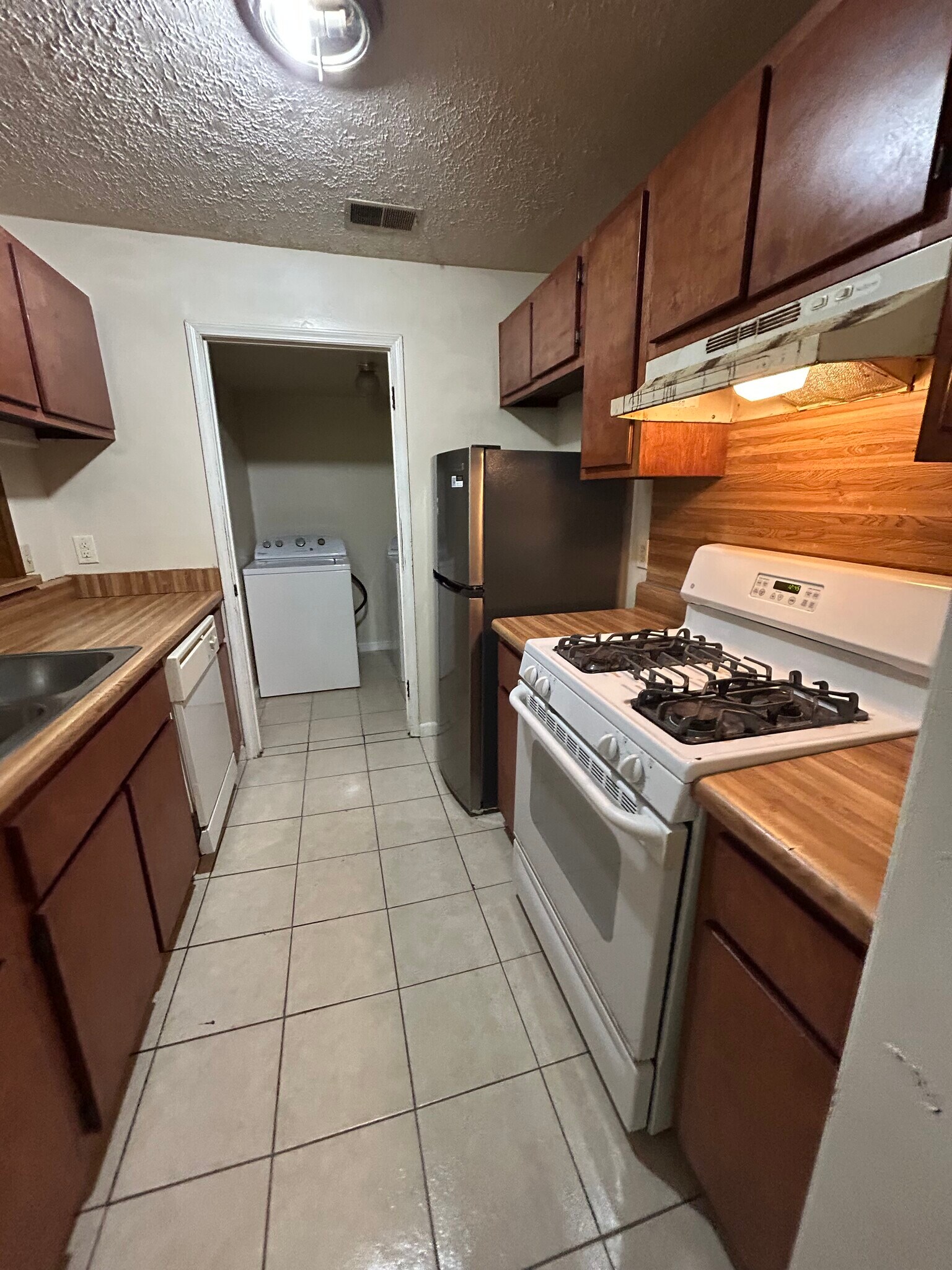 Building Photo - 1163 Rappahannock Dr
