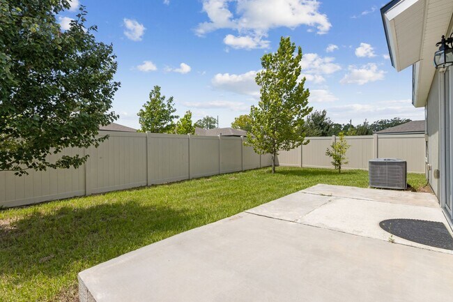 Building Photo - Charming 3-Bedroom Home in Nassau Crossing...