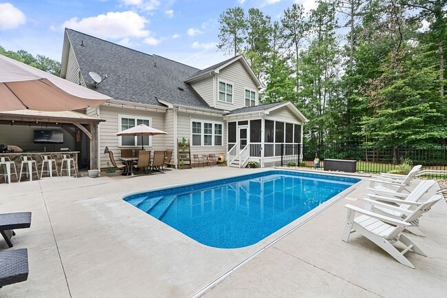 Building Photo - Splendid 4-bedroom, 3-bathroom Harrison Pond home in Pittsboro-- SWIMMING POOL!
