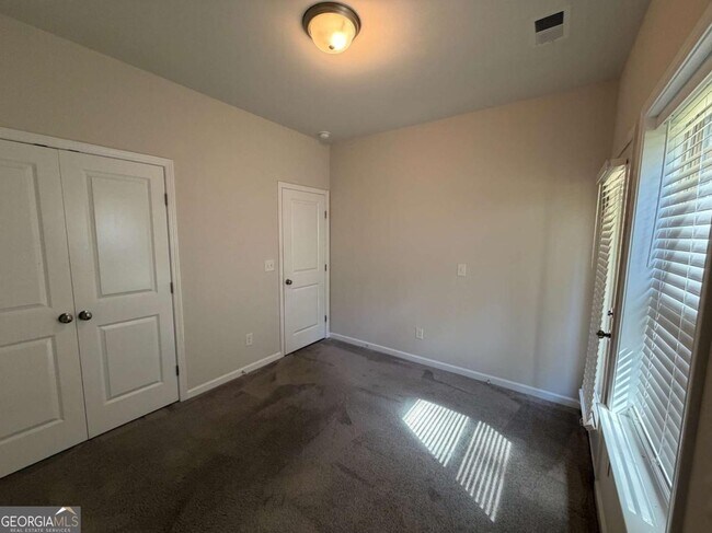 Building Photo - 311 Mahone Dr