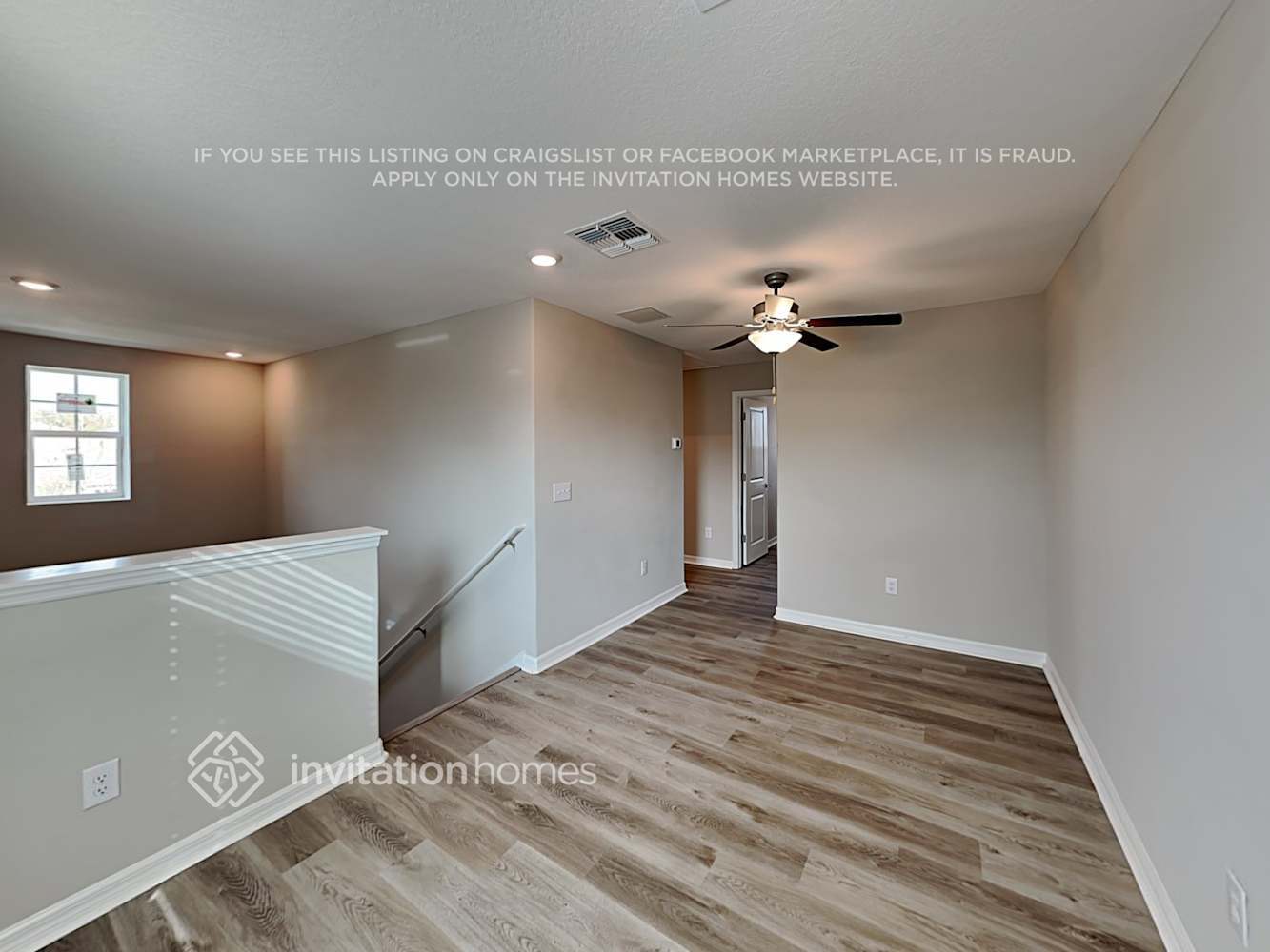 Building Photo - 10355 Blue Plume Ct