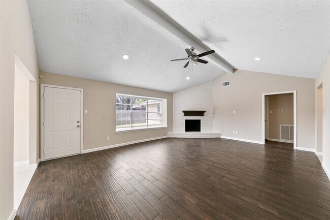 Building Photo - 1710 Foxwood Ct