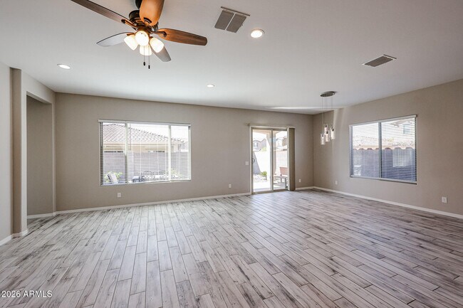 Building Photo - 19053 Rancho Dr