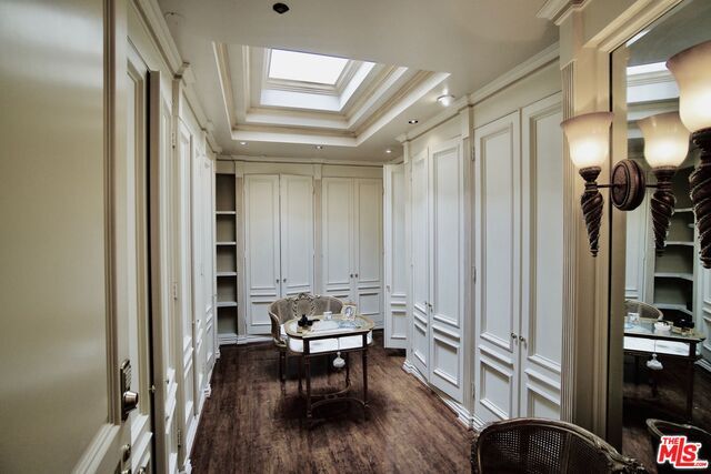 Building Photo - 817 Whittier Dr