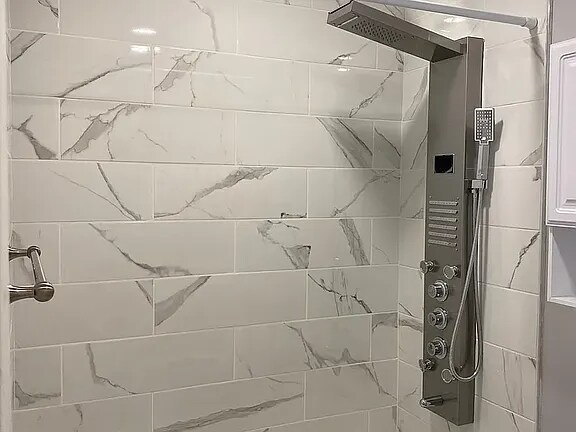 Building Photo - 5424 Rising Sun Ave