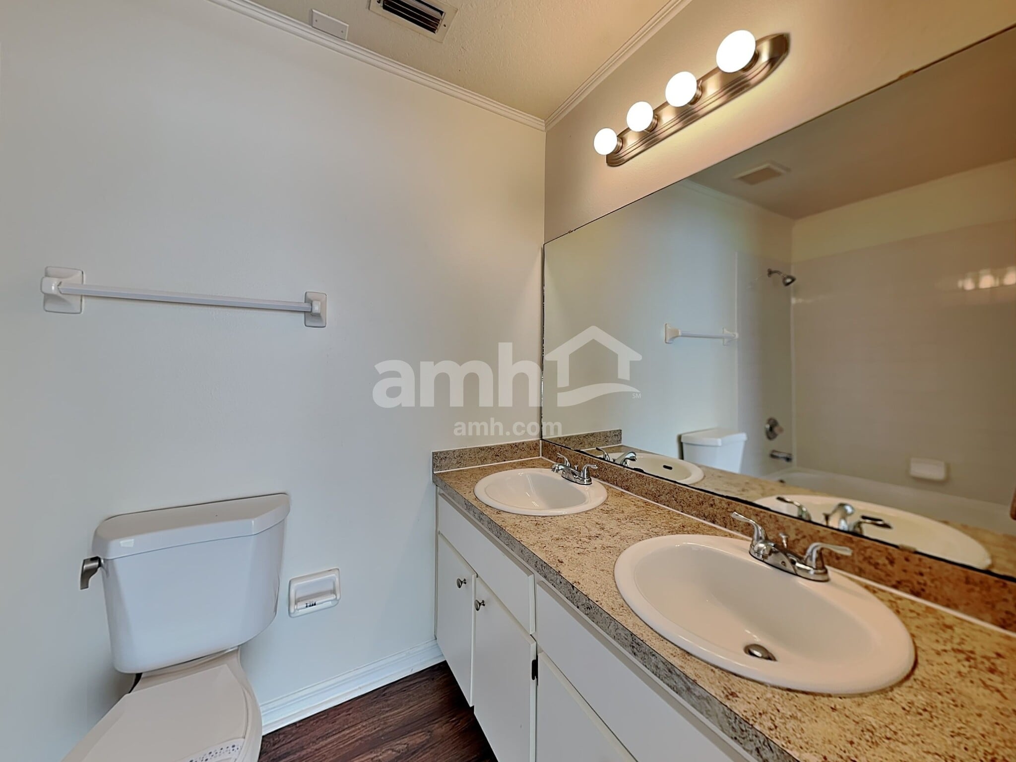 Building Photo - 256 Daniels Pointe Dr