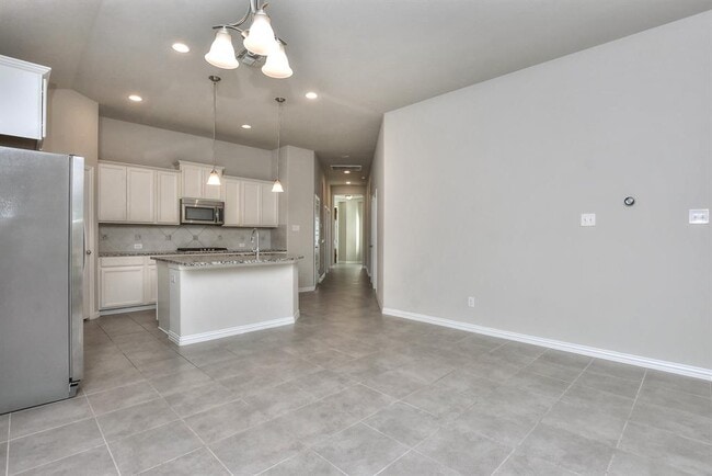 Building Photo - 409 Bluehaw Dr