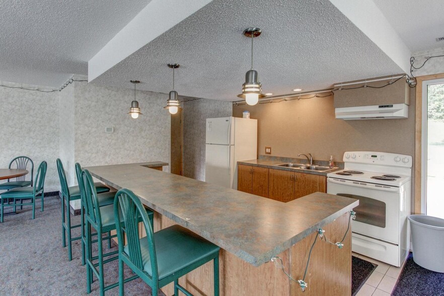 Party room kitchen - 1923 Viking Dr NW