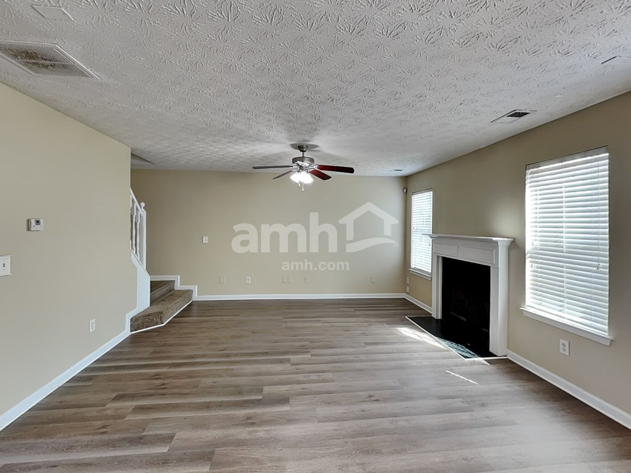 Building Photo - 131 Cottonbelle Dr