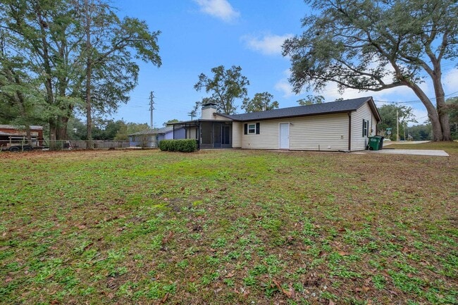 Building Photo - 5831 Split Oak Ln