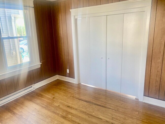 Building Photo - 138 N 9th St