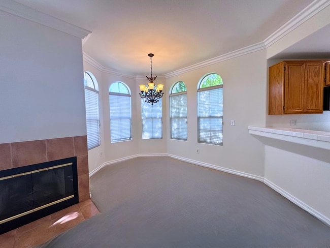 Building Photo - Stevenson Ranch Townhome For Rent In Crown...