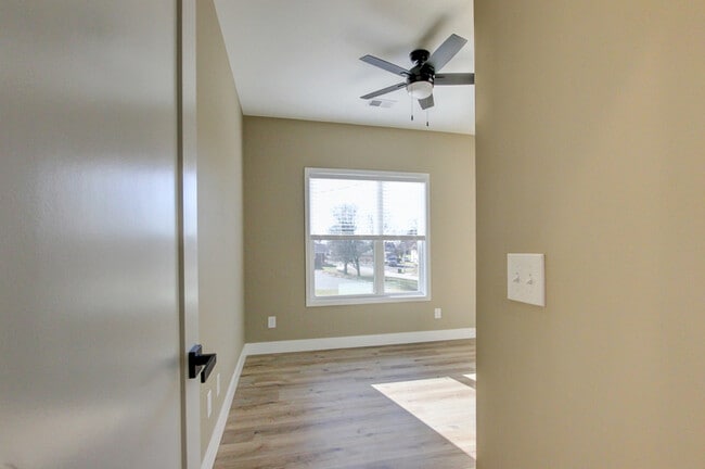 Building Photo - 102 Rosenwald St