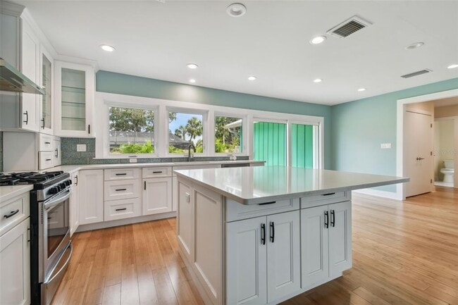 Building Photo - 340 Mehlenbacher Rd