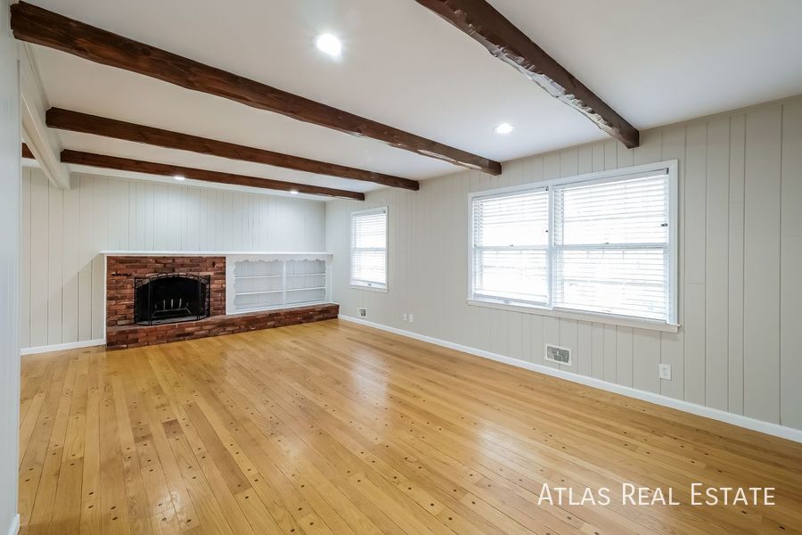 Building Photo - 5509 W 92nd Pl