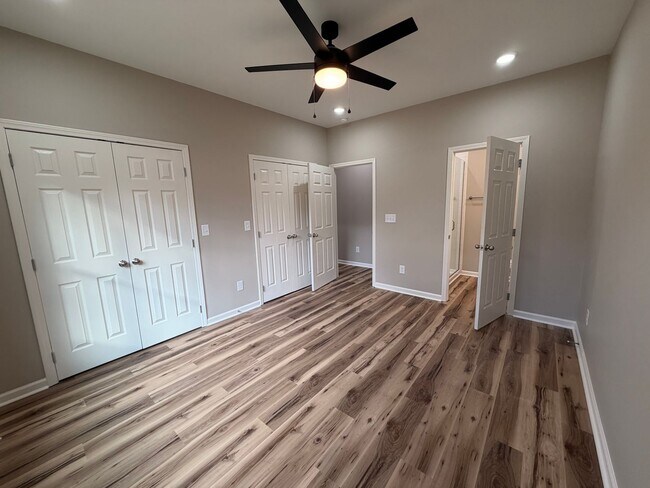 Building Photo - Brand New Build 3 Bed 2 Bath Home In Columbia