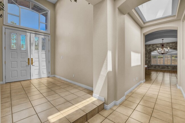 Building Photo - Single Story in Country Club Hills!