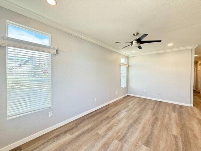 Building Photo - 80 Huntington St