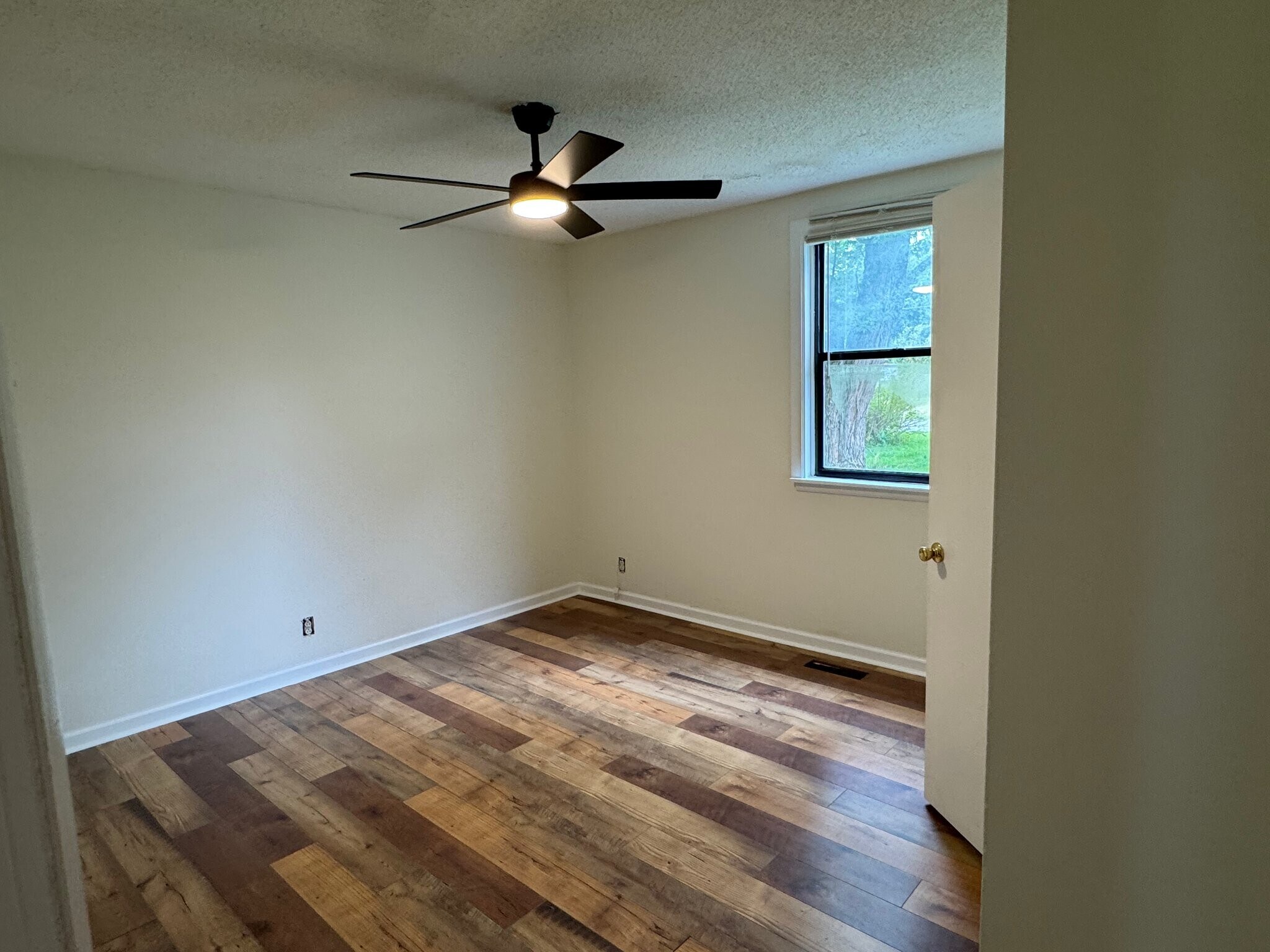 Building Photo - 112 William Dr