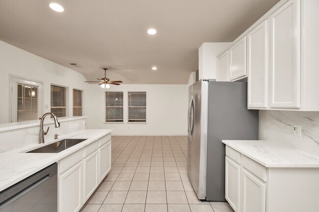 Building Photo - 25315 Walter Peak Ln