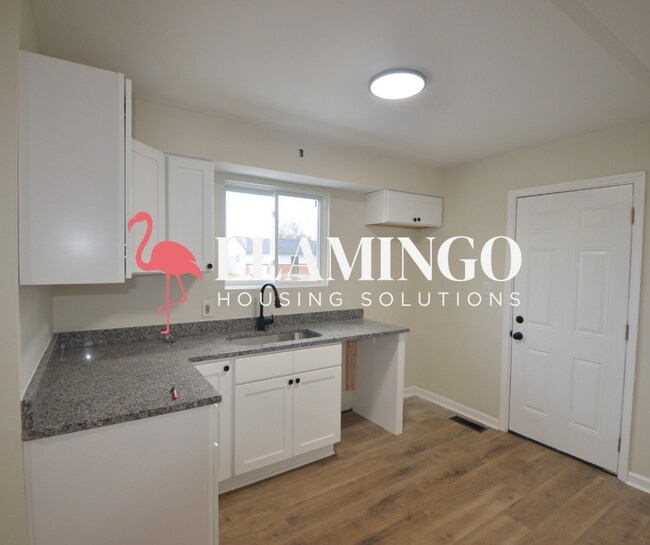 Building Photo - 5122 Hackett Dr