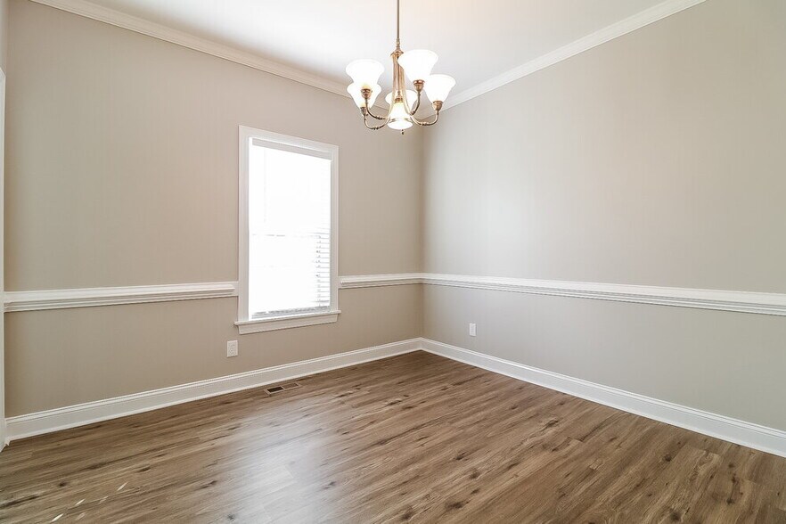 Building Photo - 14 Olde Charles Towne Ct