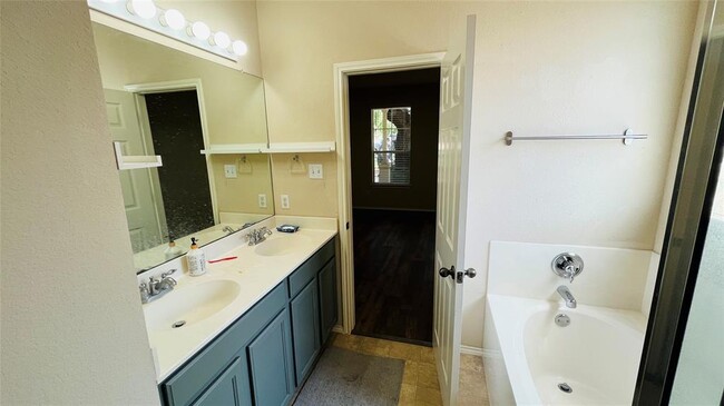 Building Photo - 3860 Mayfield Ranch Blvd