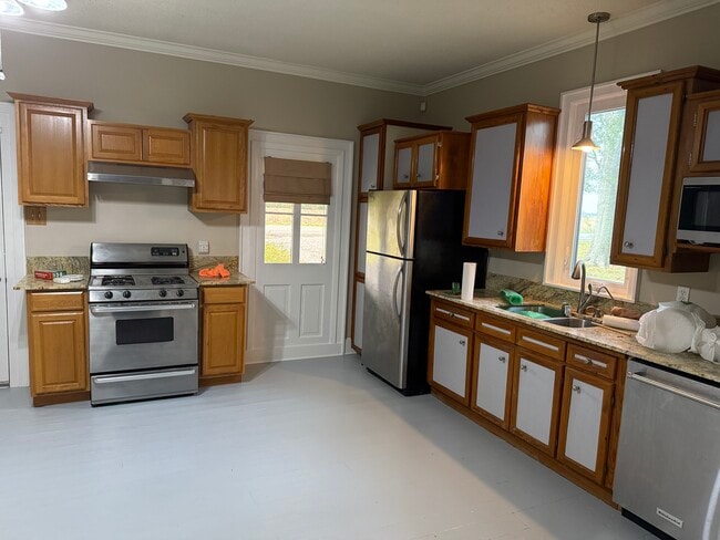 Building Photo - 6916 Danielle Rd