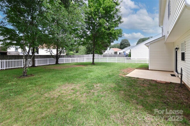 Building Photo - 109 Pleasant Grove Ln