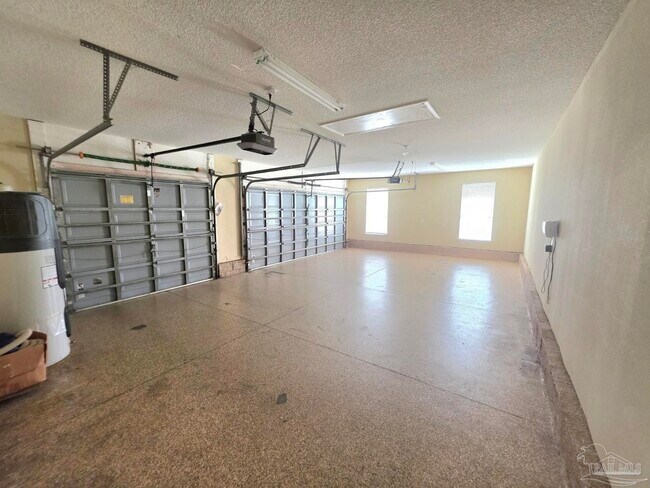 Building Photo - 6057 Paige Pointe Dr