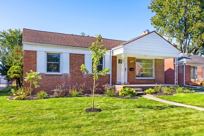 Building Photo - 2087 Allard Ave