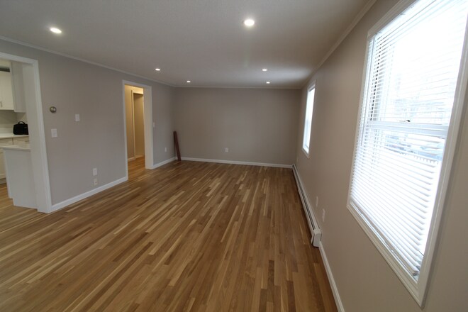 Building Photo - 63 Newton St