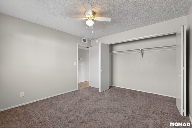 Building Photo - 6502 N 17th Ave