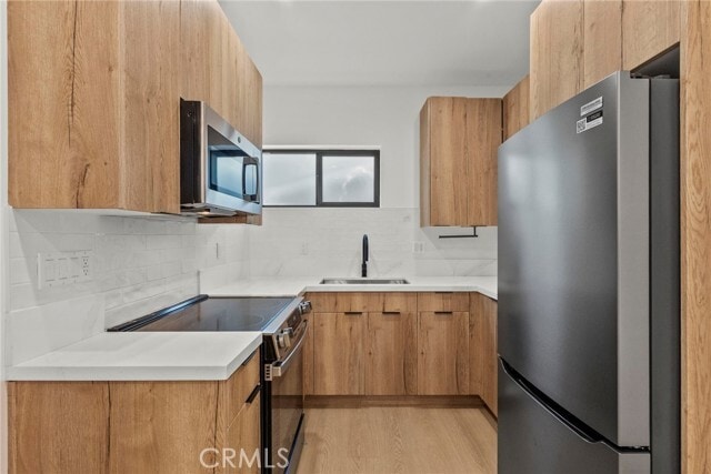 Building Photo - 5734 Stansbury Ave